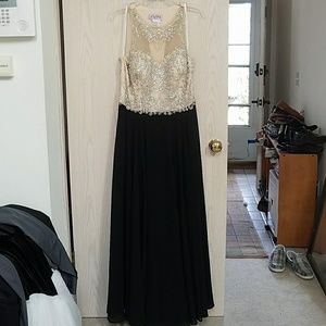 Plus size prom dress